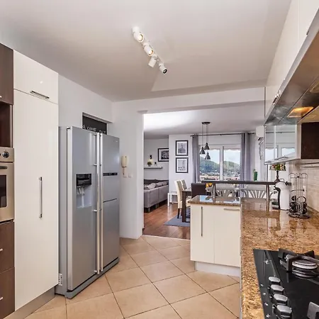 Semesterbostad Gaga *